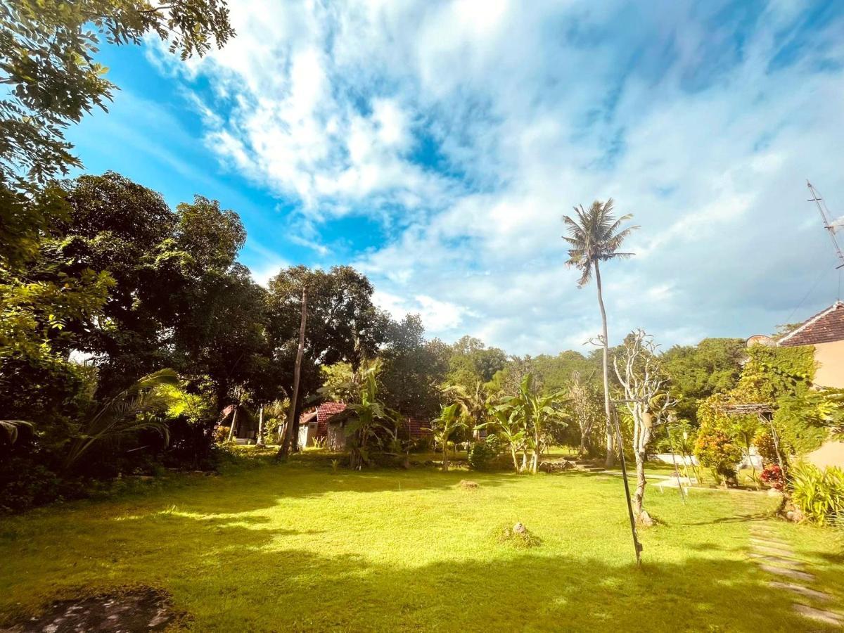Apit Lawang Villas & Resto Batununggul Zewnętrze zdjęcie