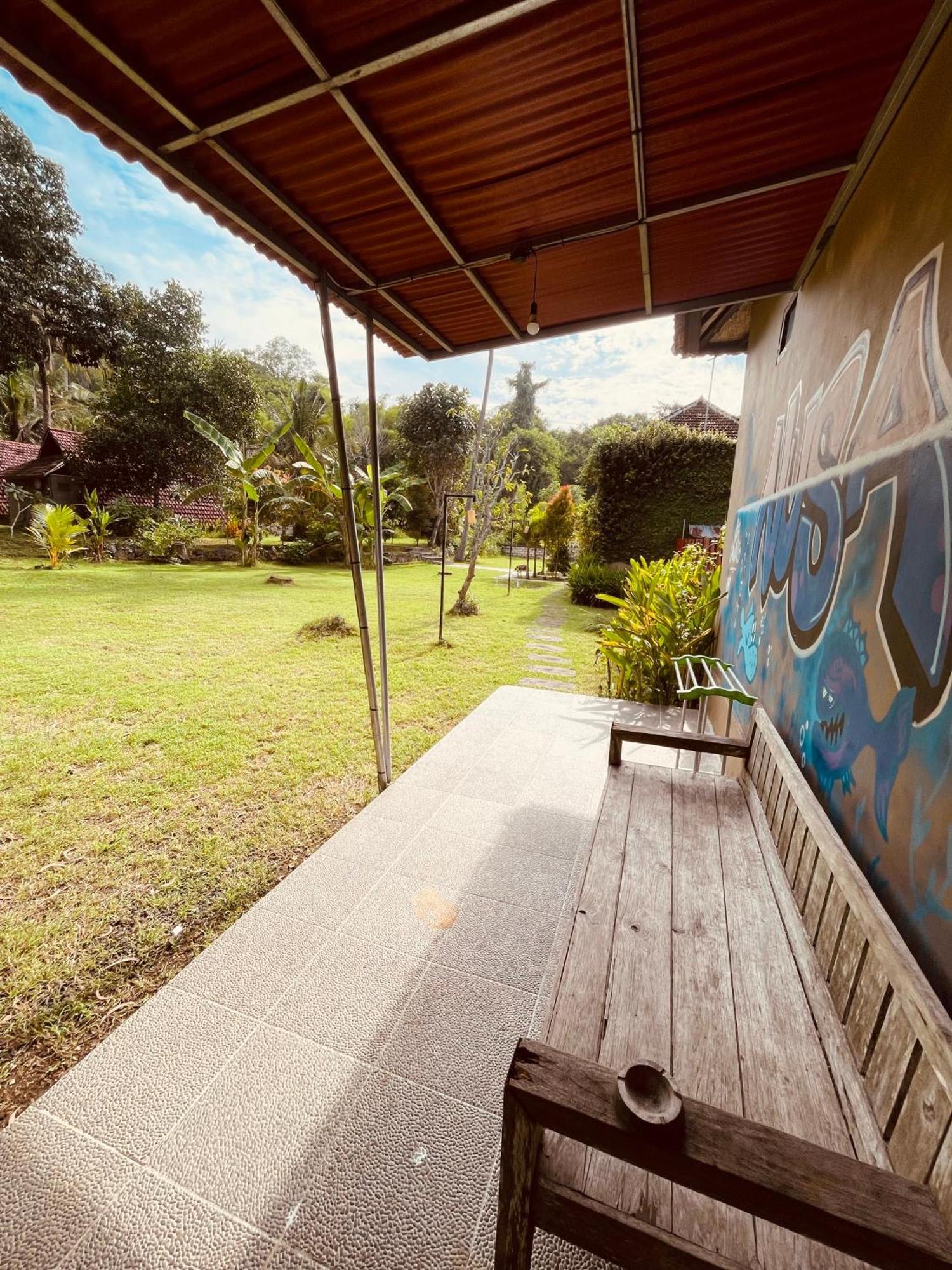 Apit Lawang Villas & Resto Batununggul Zewnętrze zdjęcie